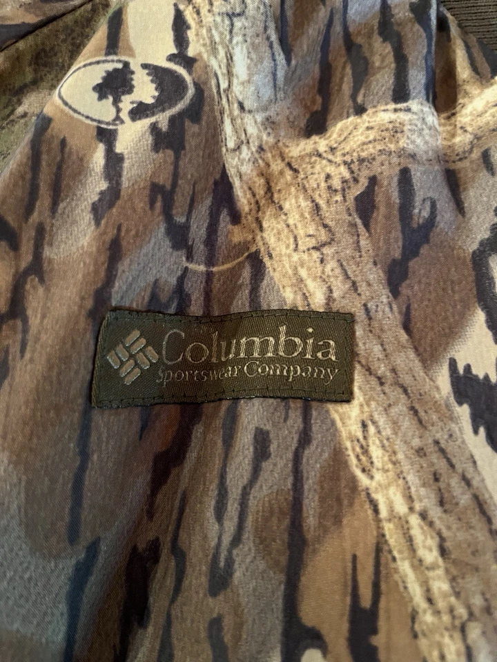 Vintage Columbia Mossy Oak Shadow Branch Large Reversible Jacket Liner Camo - Image 2 of 4