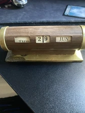 Vintage Park Sherman Co. Perpetual Desk Calendar Faux Wood and Brass