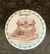 Vintage Lilliput Lane Pin Button To Grandmother’s House We Go 1997 Enesco