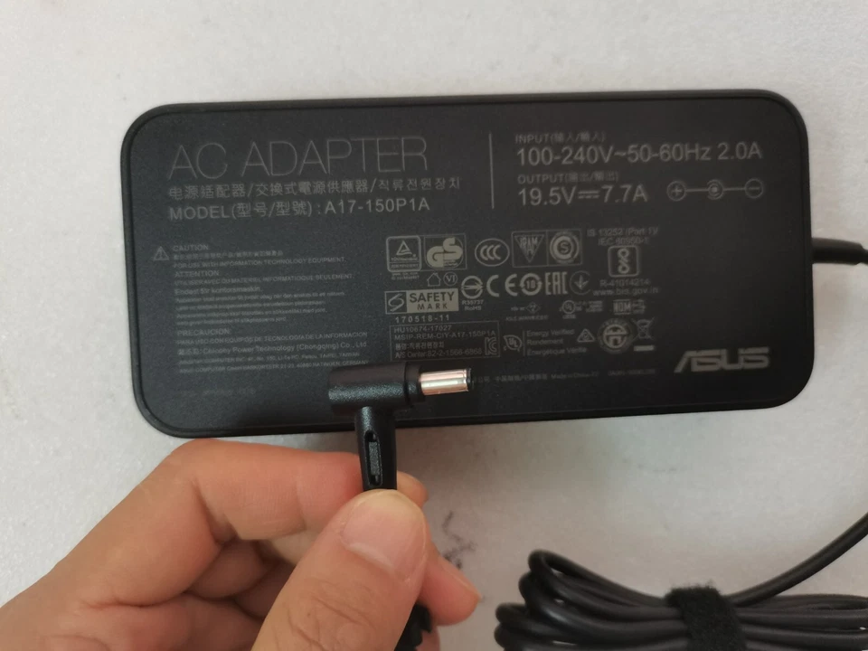 Adaptador de CA original 19,5 V 7,7 A A17-150P1A para Asus ZenBook Flip Q547FD 4,5 mm 150 W Foto 4 de 4