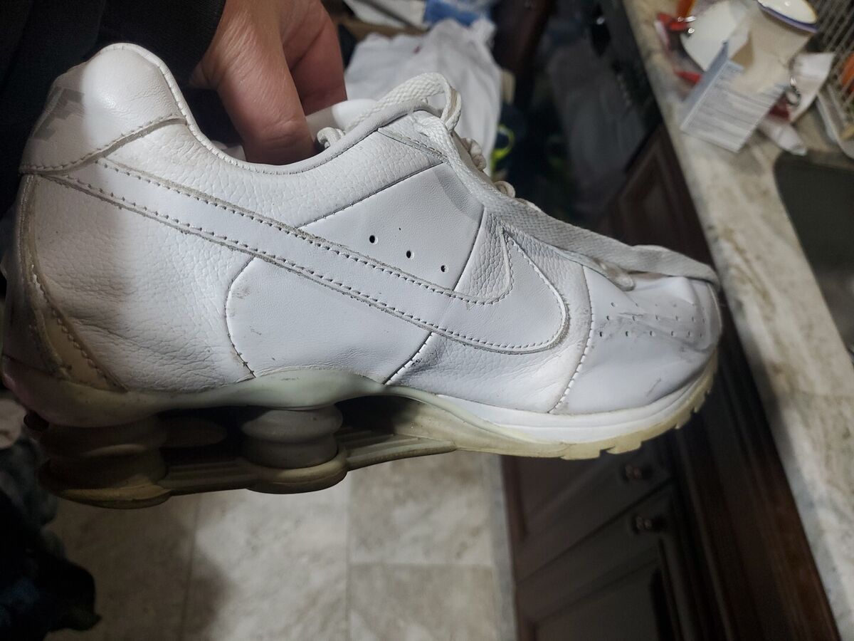 ULTRA RARE MODEL 2006 NIKE SHOX CLASSIC WHITE SHOES MEN'S ULTRA RARE MODEL 2006 NIKE SHOX CLASSIC WHITE SHOES MEN'S