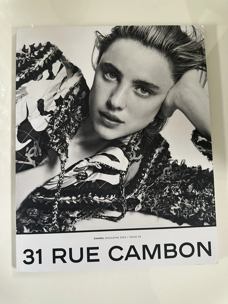 CHANEL 雑誌　洋書 J Moon In Chanel Story for L'Officiel Thailand January 2024 — Anne