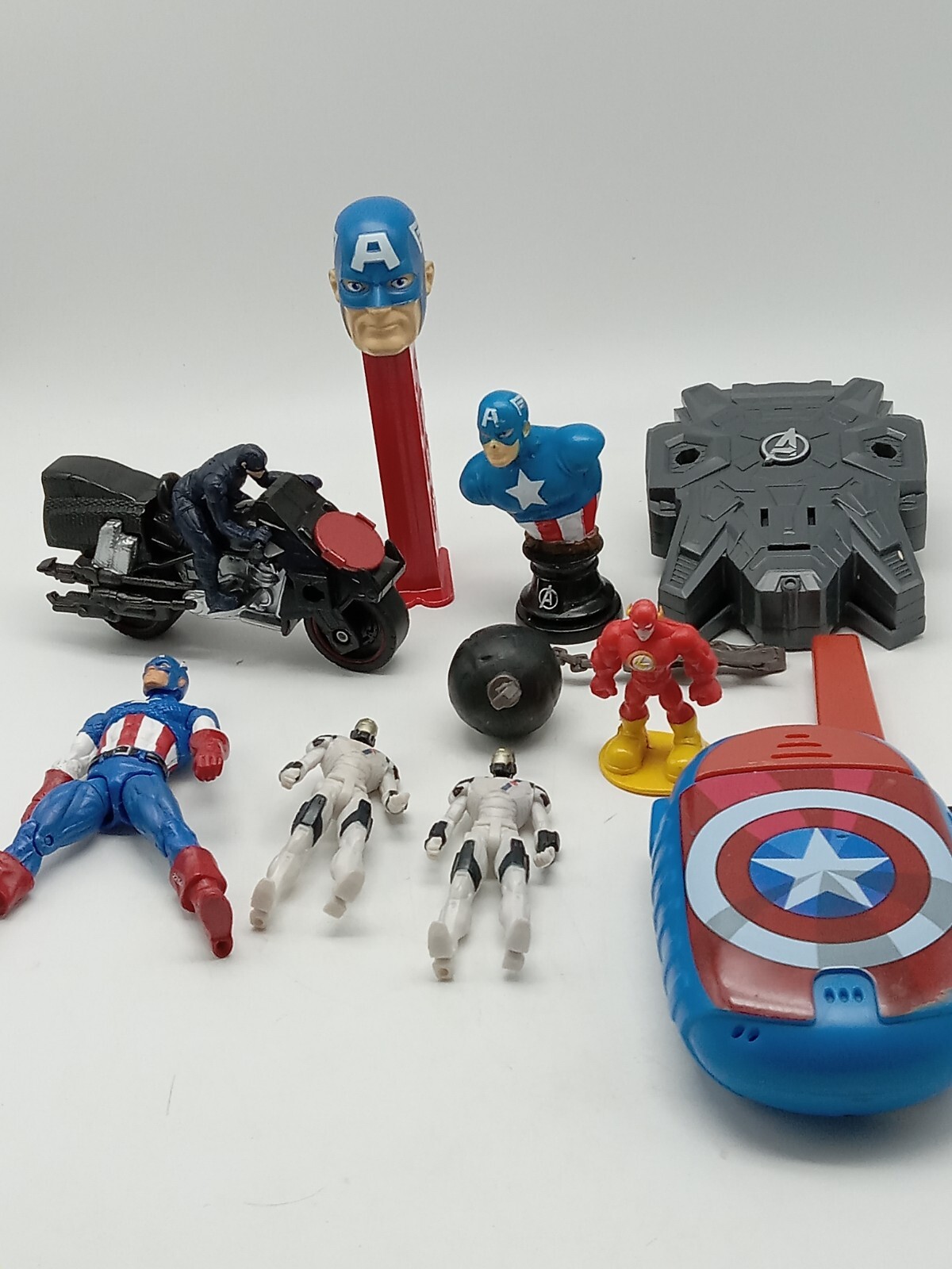 Captain America Toy Lot 10 Pieces DC Comics See Pictures Black Pack Works Talks