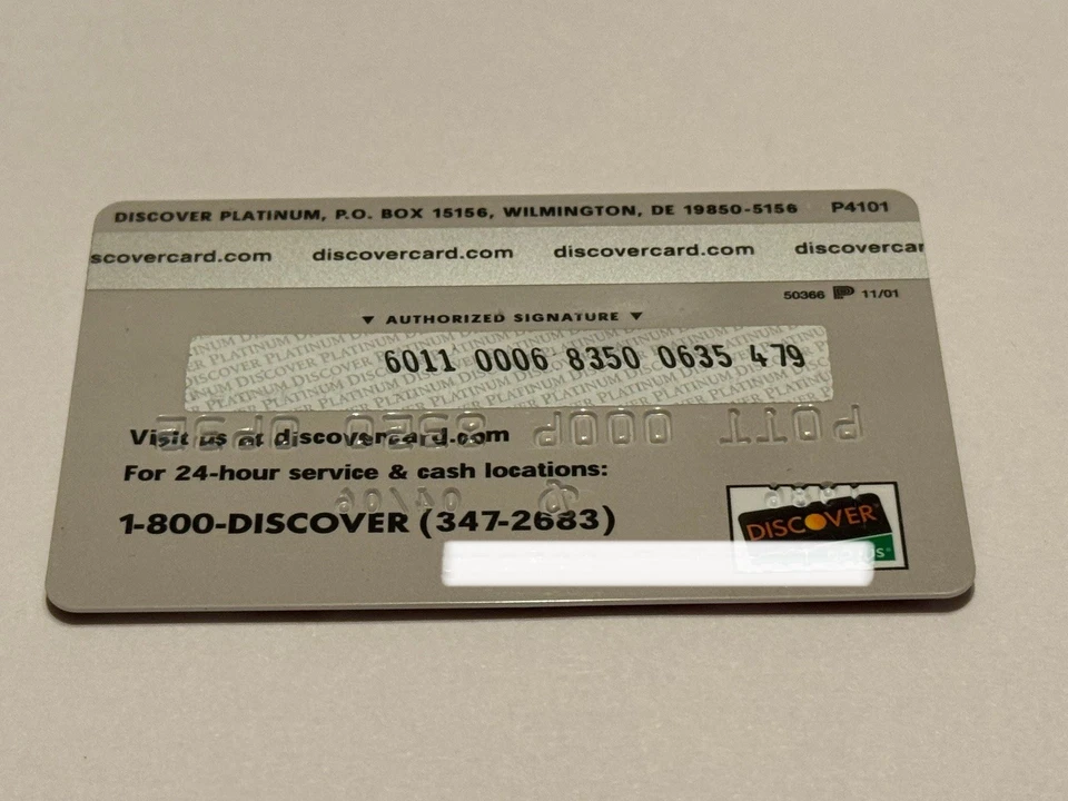 Discover Platinum Credit Card American Flag Expired In 2006 - Image 4 of 4