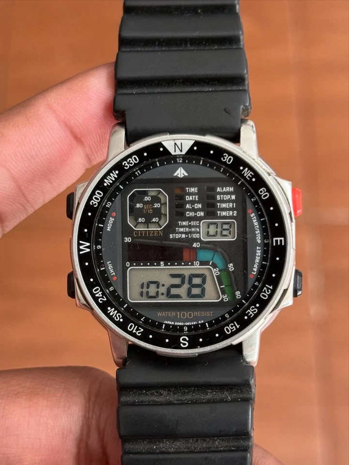 RARO Reloj Citizen Wind Jack D060 42-8035 LCD Cuarzo Digital Windsurfista Años 90 Hombre Foto 3 de 4