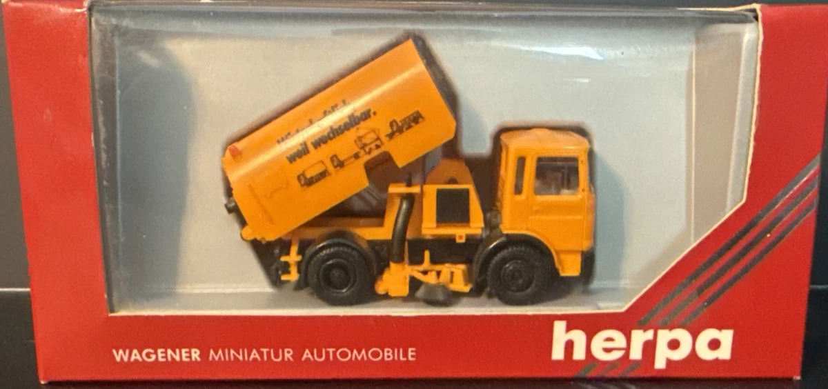 Herpa 1:87 Scale Vintage Manufacture Diecast Cars, Trucks & Vans