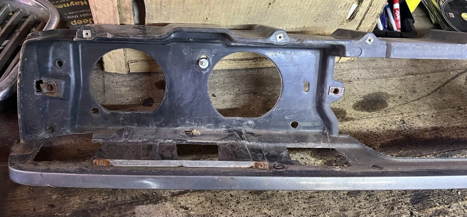 Oldsmobile 98 1986-1987 noventa y ocho panel de cabezal panel de montaje de faros OEM Foto 3 de 4