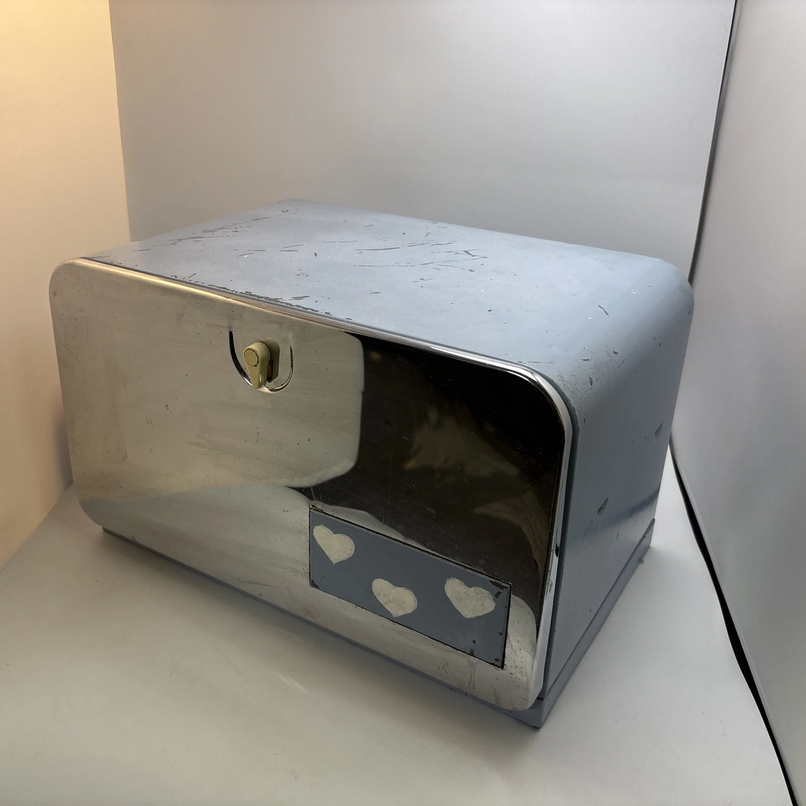 Vintage 1950’s / 60’s Mid Century Baby Blue bread Box