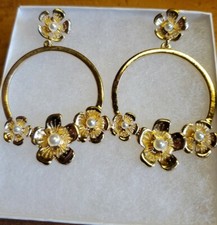 Gold Plated flowers Hoop Earrings
