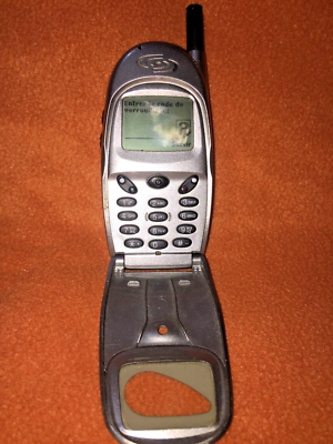 FlipPhone Mitsubishi Trium Cosmo MT-742 OLD | eBay