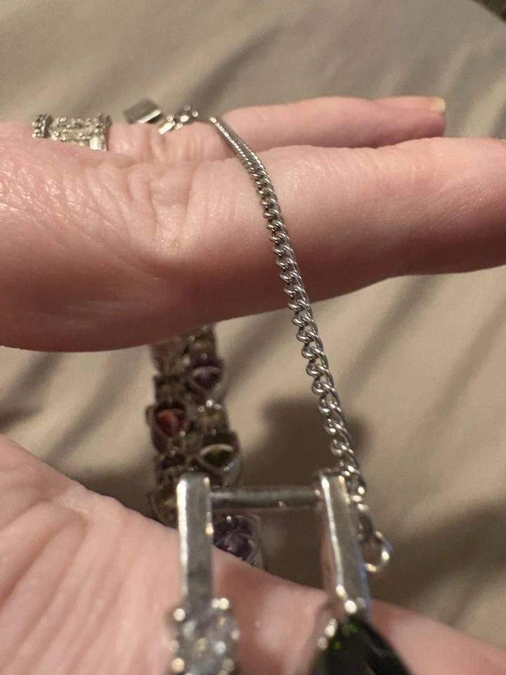 Pulsera de piedras preciosas piedras multicolores. Foto 2 de 4