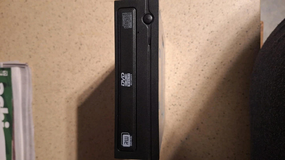 CD/DVD ROM Optical Drive 5.25 for Windows PC - Image 4 of 4