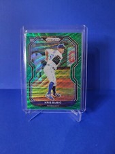 2021 Panini Prizm Baseball Kris Bubic RC GREEN WAVE #198 Kansas City Royals 