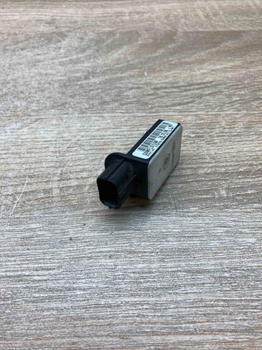 Used OEM Honda Pilot Front Impact Crash Sensor – 77970-SZA-A010-M1 (2009–2011)