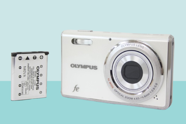 Olympus FE-4000 12MP 4x Wide Zoom Compact Digital Camera with Battery Included