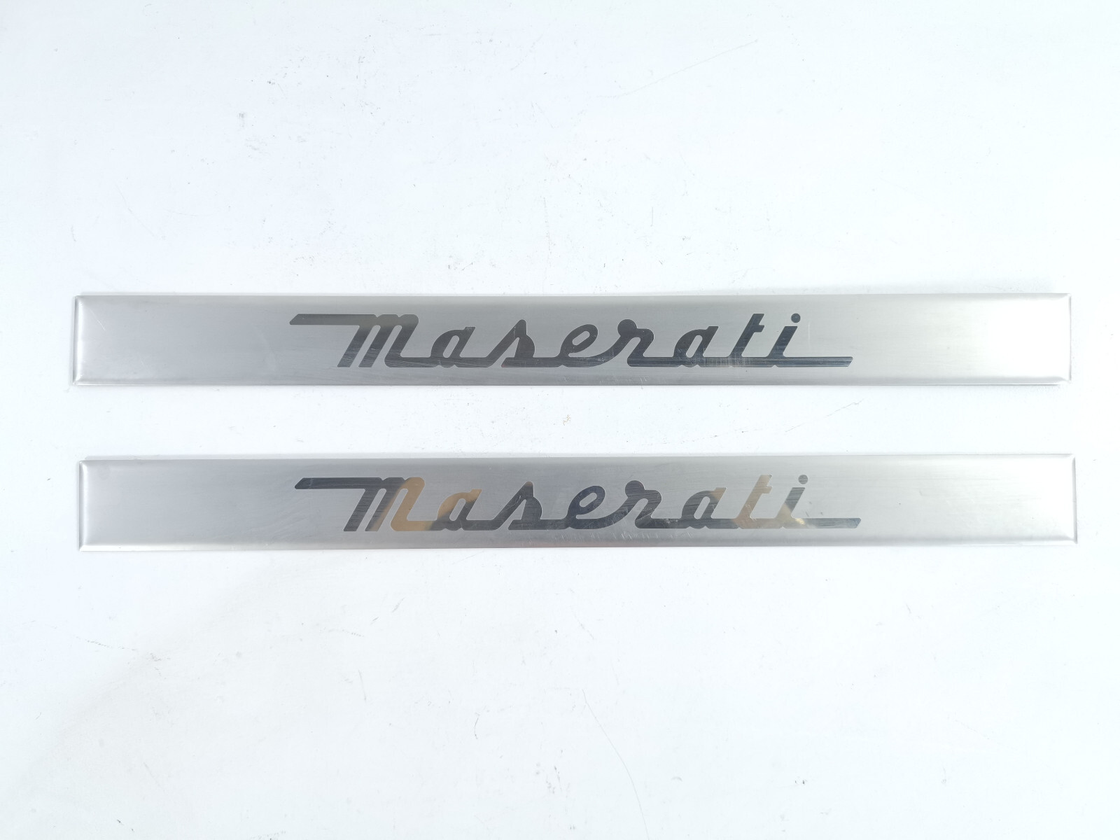 2014-2017 MASERATI Quattroporte Front R/L DOOR SILL SCUFF STEP PLATE SET X2 OEM.