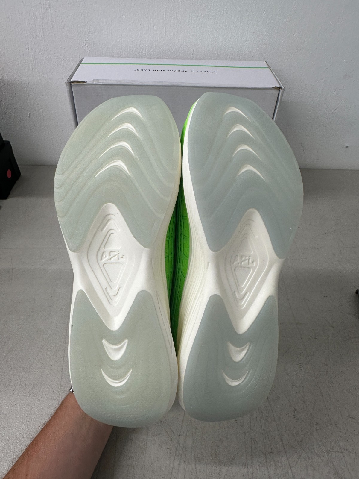 Athletic Propulsion Labs APL Techloom Zipline Green Silver White Shoes for Men