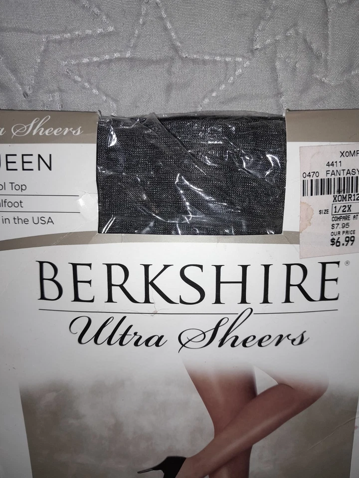 Berkshire Ultra Sheers Queen Control Top Fantasy Black 1x-2x Style 4411 - Изображение 2 из 4