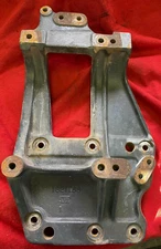 PACCAR Motor Mount Bracket 1821768