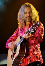 8x10 (after matting) matted "Tommy Shaw" of "Styx" photograph.