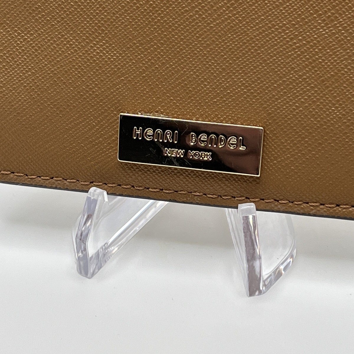 Henri Bendel Brown Leather Card Case With Stripped Interior  display picture 3