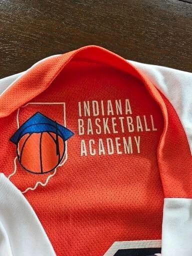 Camiseta Augusta Sports para hombre Indiana Basketball Academy IBA naranja #30 pequeña Foto 4 de 4