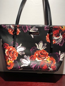 nine west it girl tote