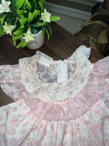 Vintage Baby Girls Pink Dress Beautiful Floral Lace Coquette - Picture 4 of 9