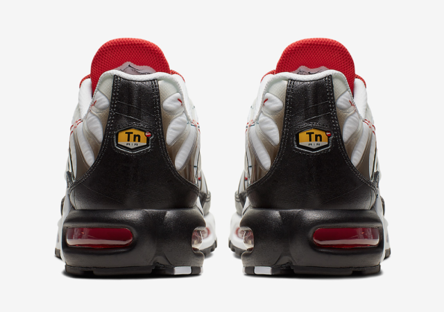 nike paper max plus