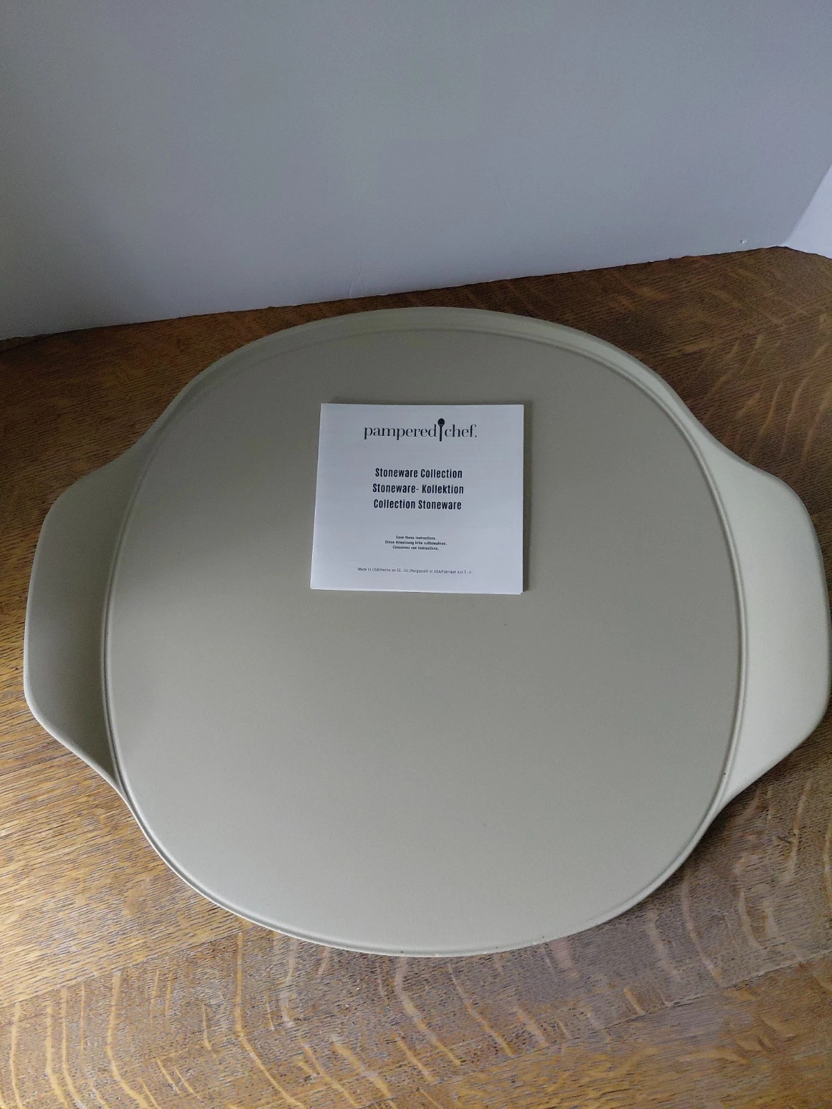 Pampered Chef Large Pizza Stone Baking Stone Stoneware 15” With Handles