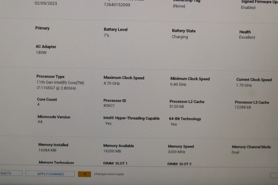 Laptop Dell Latitude 3420 11.ª generación Intel i7 16 GB de RAM Foto 2 de 4