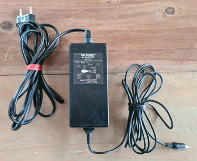 Sharp EA-150 Netzteil für PC-1500 1600 CE 150 CE-150 Original PSU 9V