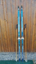 VINTAGE BEAU skis en bois 74" a finition BLEUE signé NORUIK + bâtons bambou
