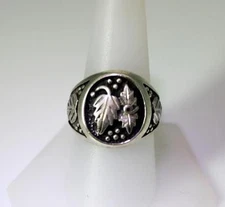 925 Wheeler Mfg. Co Black Hills Gold Style Grapevine Ring Size 9.25 - 8900