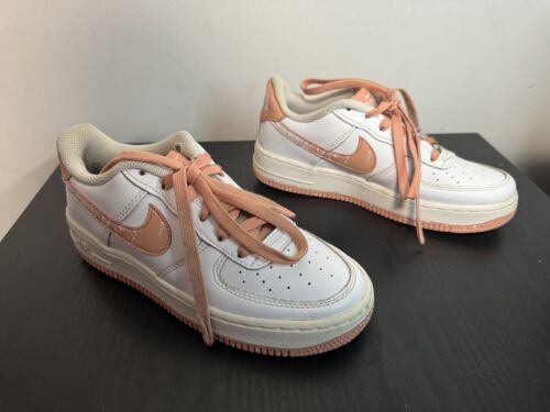 Nike Air Force 1 Low LV8 White Madder Root Pink Size Youth 4.5, A6 - Picture 2 of 6