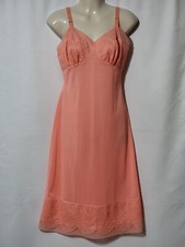 VINTAGE ROGERS PEACH NYLON FULL SLIP CHIFFON  LACE BODICE  HEM SIZE 34 EUC