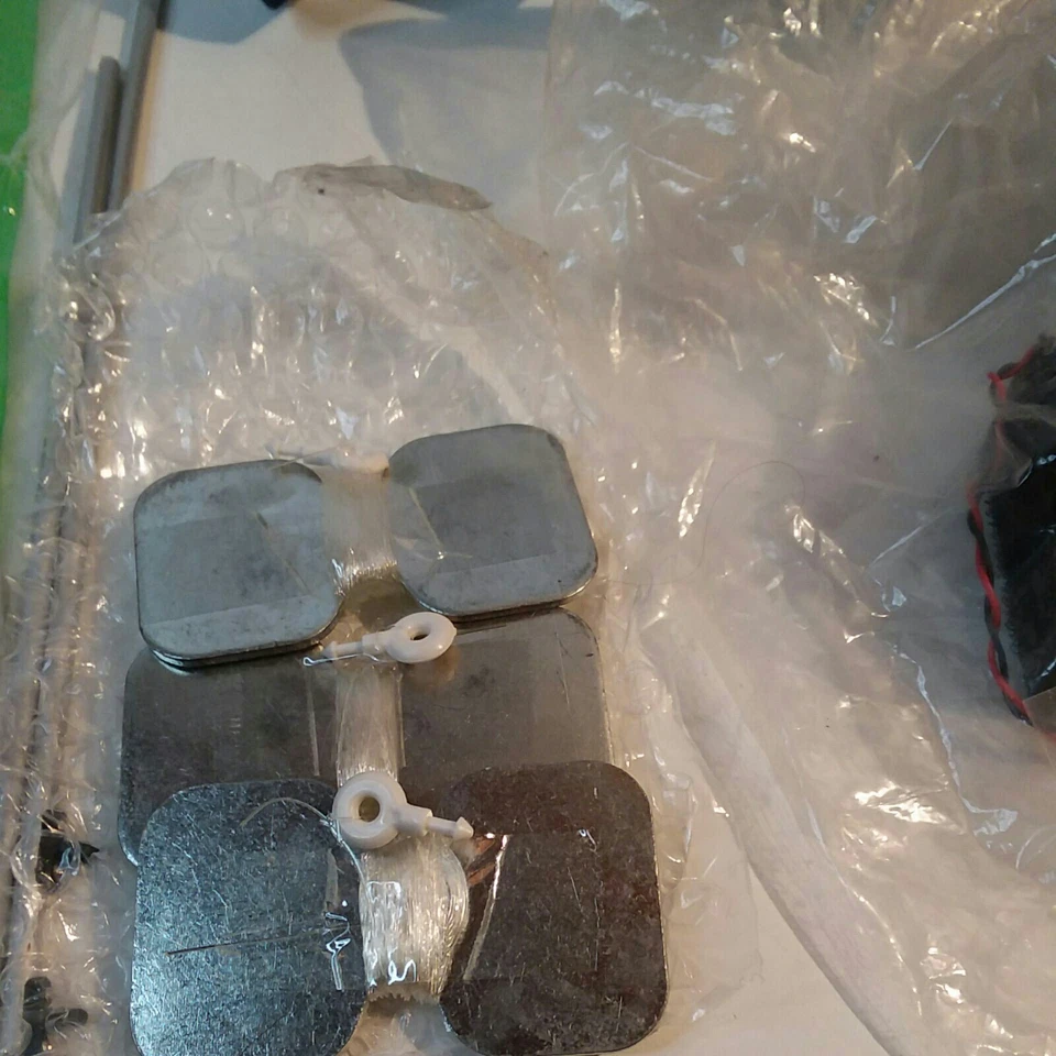 Лот радио управления RC запчасти и детали плюс пульт дистанционного управления воздуха свиней - Изображение 3 из 4