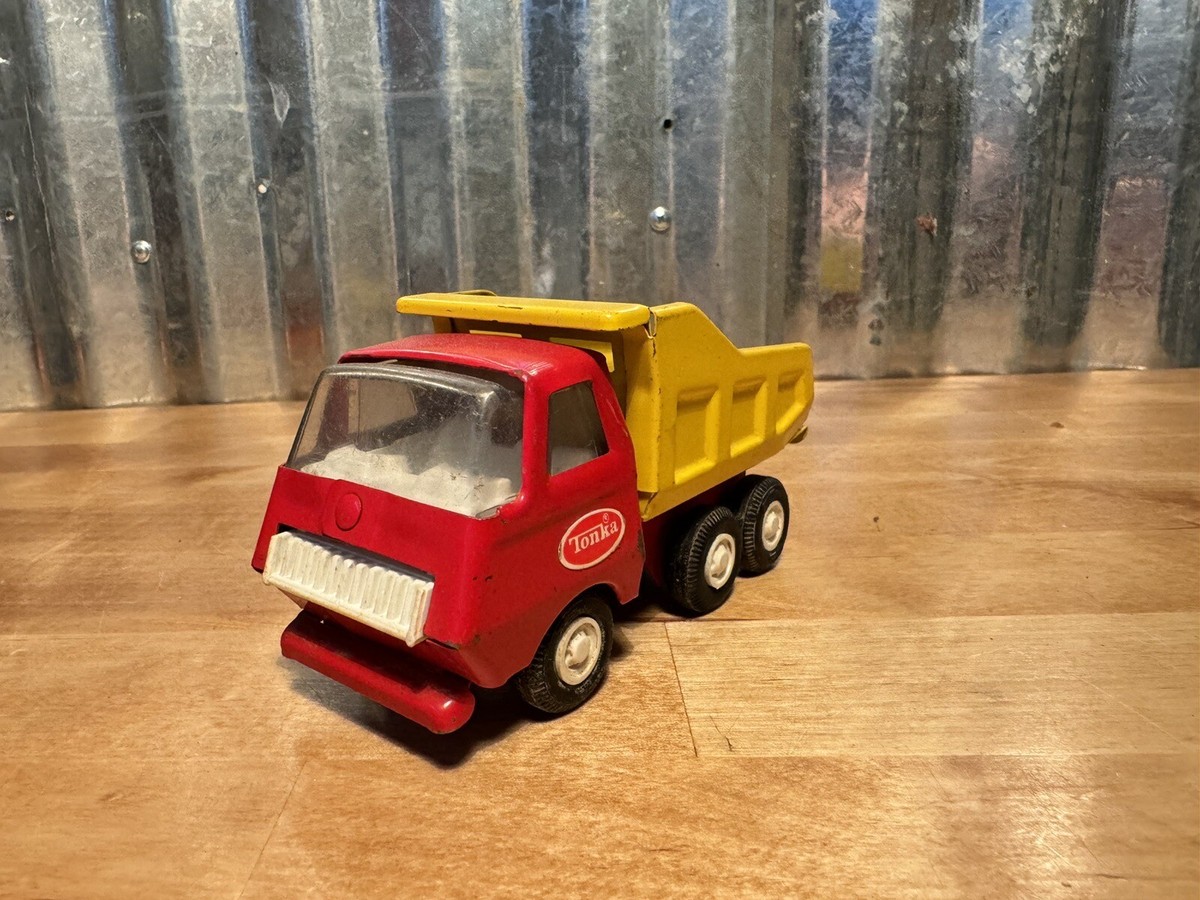 Small Antique Tonka Trucks VINTAGE TONKA MINIATURE DUMP
