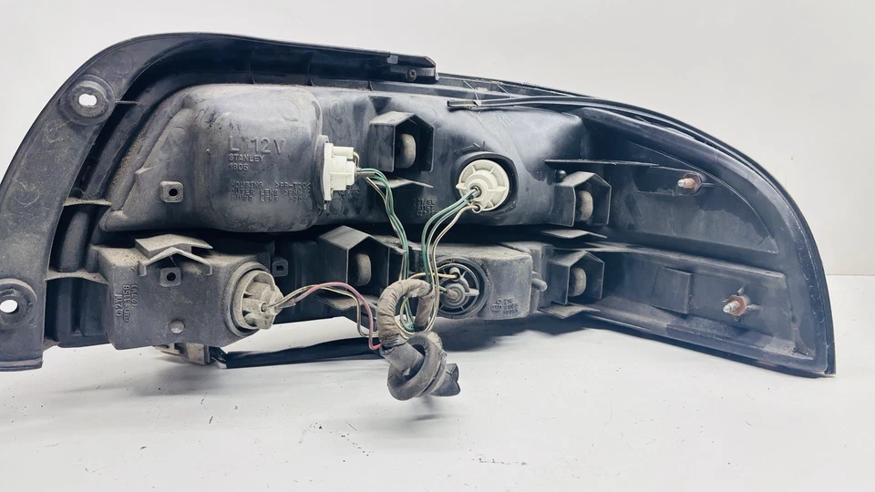 1995-1997 Toyota Avalon Left Driver Lh Side Tail Light Oem O9281 DW - Image 3 of 4