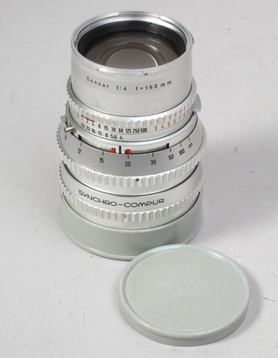 HASSELBLAD CHROME C ZEISS 150MM F/4 SONNAR WITH CAPS SHUTTER WORKS GOOD