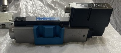 Vickers Eaton KBFDG4V-5-2C70N-Z-M1-PC7-H7-11  PROPORTIONAL Direction VALVE New