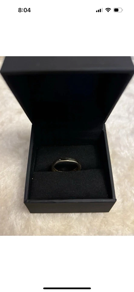 Alianza de boda Kay Jeweler’s The Leo Diamond para hombre talla 9 oro amarillo de 10 quilates Foto 2 de 4