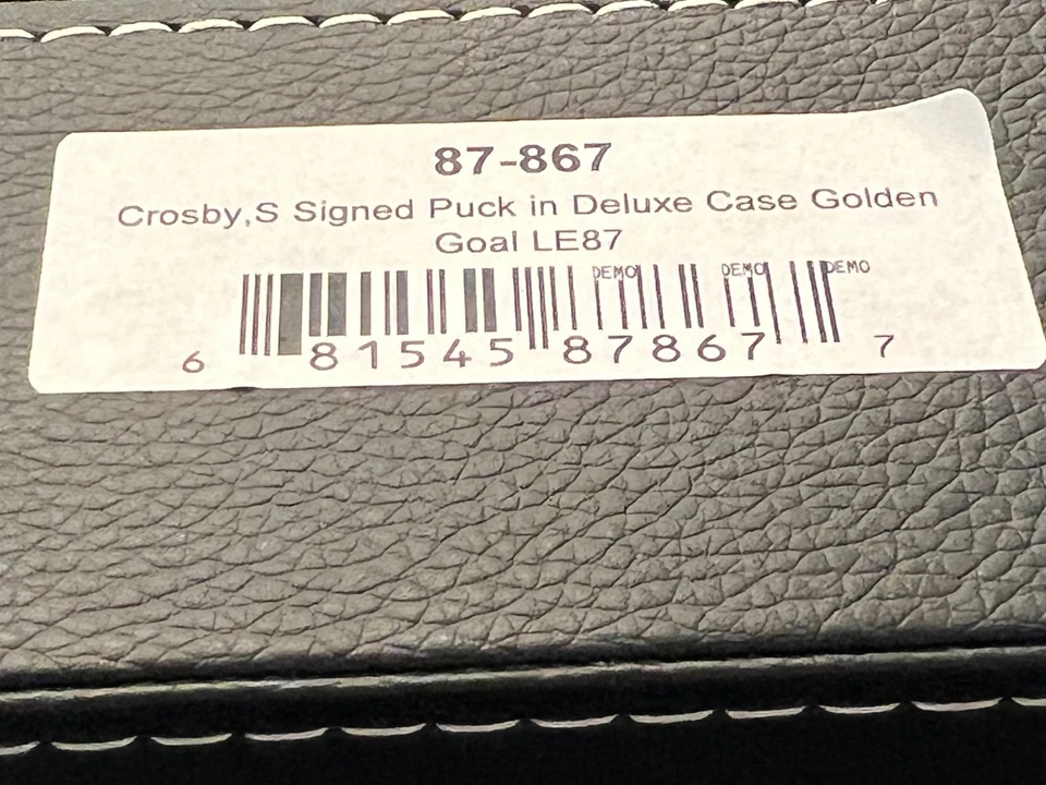 Penguins Sidney Crosby (Frameworth) Golden Goal Deluxe Puck Case LE 18/87 - Image 3 of 4