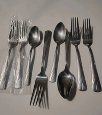Oneida River (New) Flatware Lot 8 Pc