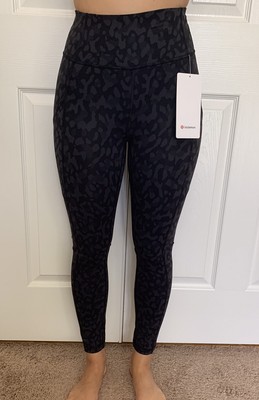 Lululemon Size 2 Invigorate HR Crop 23 