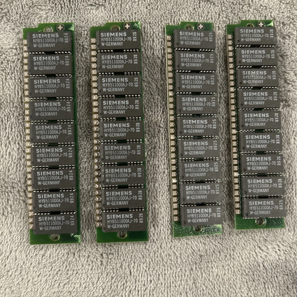 Four Siemens HYB514400AJ-70 Sim 30-PIN 70ns w 9 Chips Clearpoint Memory RAM SIMM - Image 2 of 4