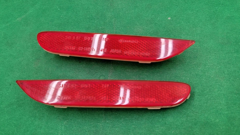 Reflector de parachoques trasero izquierdo y derecho Nissan Pathfinder 2013-2016 OEM* Foto 2 de 4