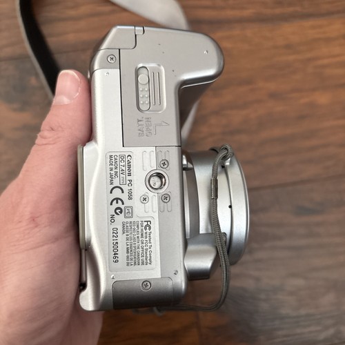 Canon PowerShot Digital Camera S1 IS Silver 3.2 MP 10x Optical Zoom PC 1058 Read - Picture 5 of 10
