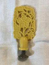 Vintage Lamp Finial Yellow Plastic Ornate Flower Detailed Lamp Topper