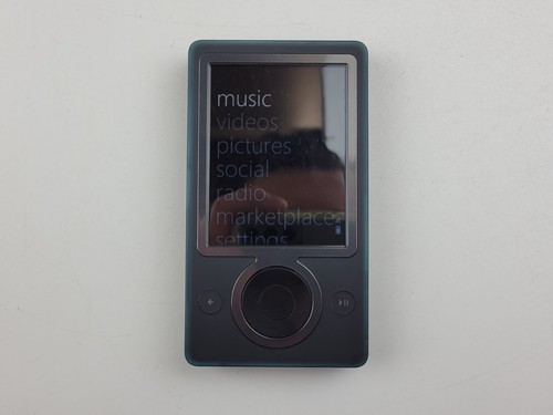 Microsoft Zune Digital Media MP3 Player (1089) 30GB - Black - WORKS! - J9949